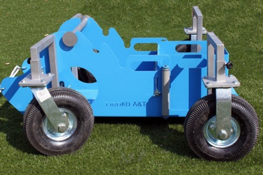 Henko 601A Glue Machine with side wheels