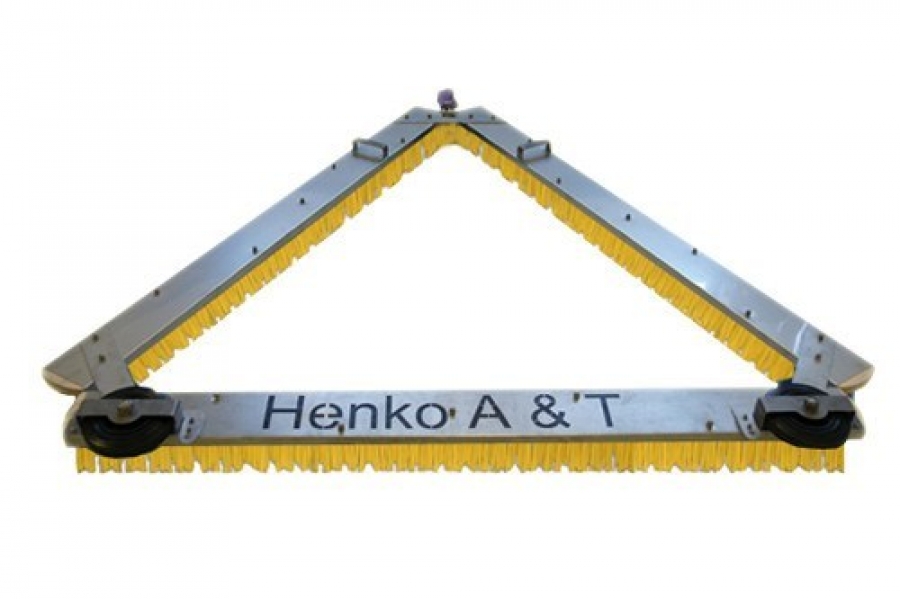 Henko 608SY Triangle Brush Yellow Stainless Steel